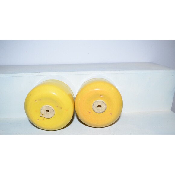 Vtg Metlox Poppytrail Colorstax Yellow Salt & Pepper Shakers Set MCM - Picture 7 of 7